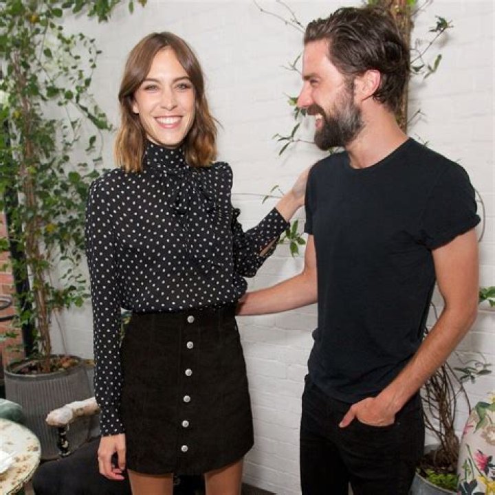 Alexa Chung Biography - Facts, Childhood, Family Life & Achievements