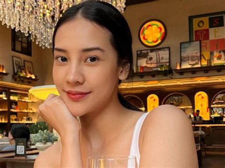 Anya Geraldine in Bathing Suit Says "Girls Just Wanna Have Fun" — Celebwell