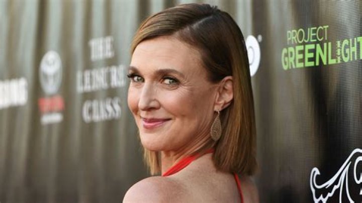 Brenda Strong Biography - Facts, Childhood, Family Life & Achievements
