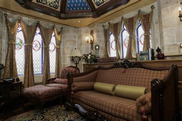 Can you still stay in Cinderella’s castle? – Celebrity