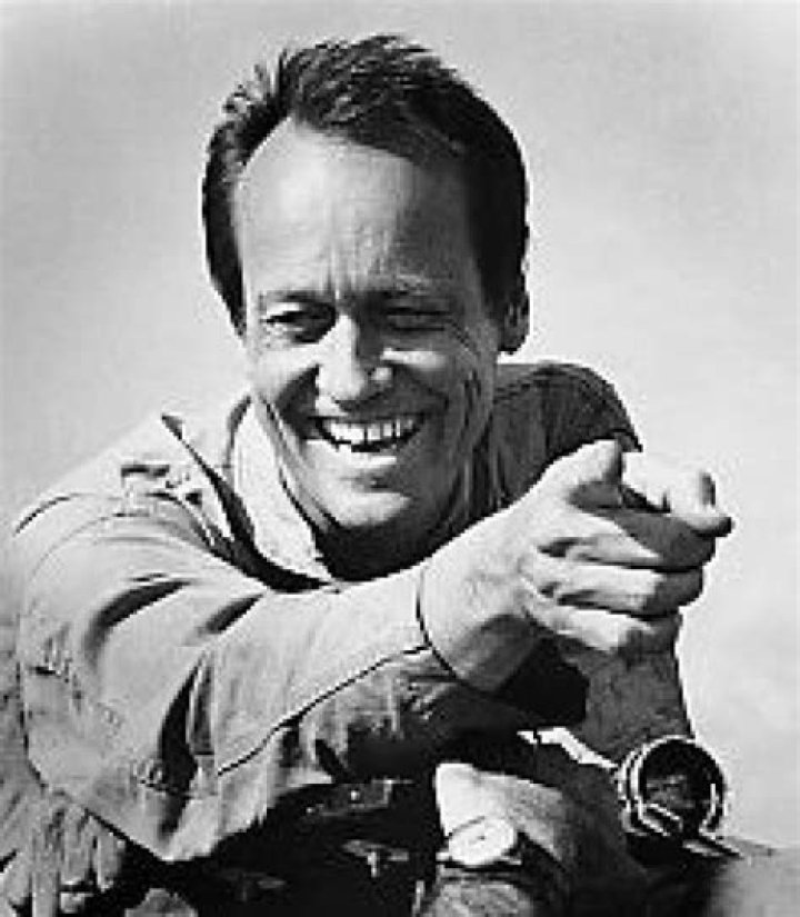 George Roy Hill Biography - Childhood, Life Achievements & Timeline