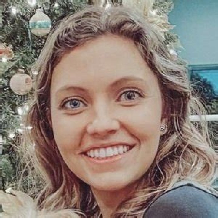 Grace Sharer – Bio, Facts, Family Life of YouTube Vlogger
