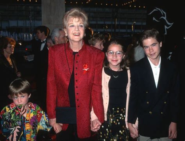 How Many Grandchildren Does Angela Lansbury Have? Two
