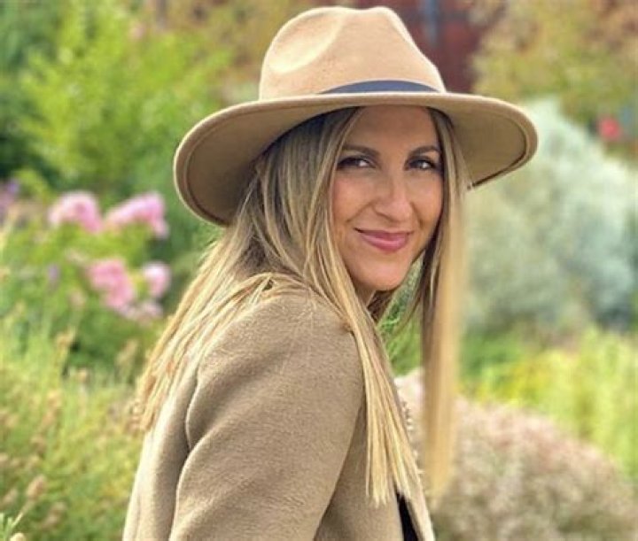 Irena Srbinovska in Bathing Suit is "Mrs. Gilbert" — Celebwell