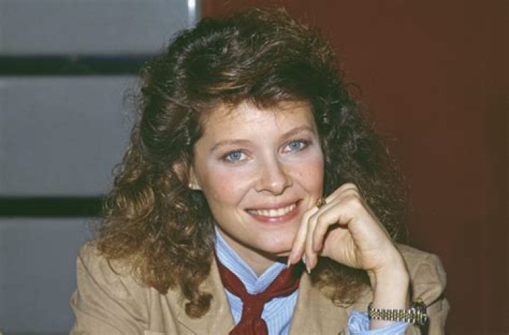 Kate Capshaw Bra Size, Age, Weight, Height, Measurements