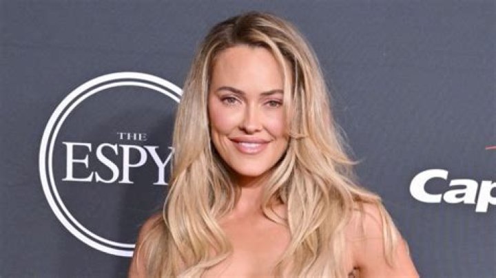 Peta Murgatroyd in Bathing Suit is in "Paradise With My Baby" — Celebwell