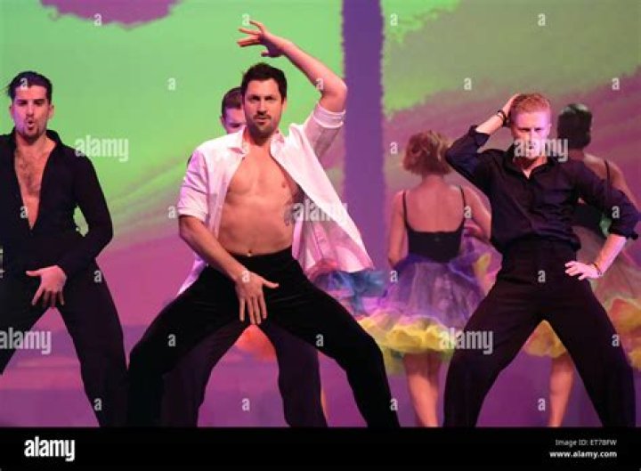 Peta Murgatroyd In Workout Gear Dances With Maksim Chmerkovskiy