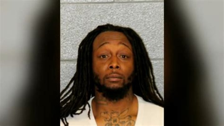 Tarae Washington Stabbed to Death, Suspect William L. Fitzgerald on the Run