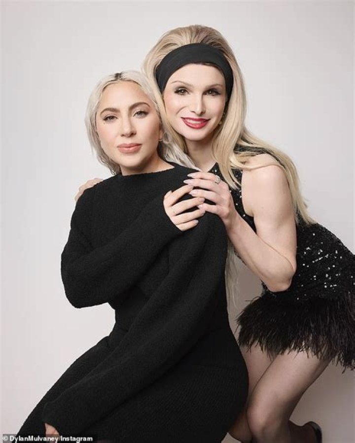 Transgender influencer Dylan Mulvaney Age, Biography, Real Name, Siblings, Parents, Net-Worth