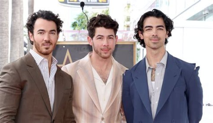 What ethnicity are the Jonas Brothers? – Celebrity